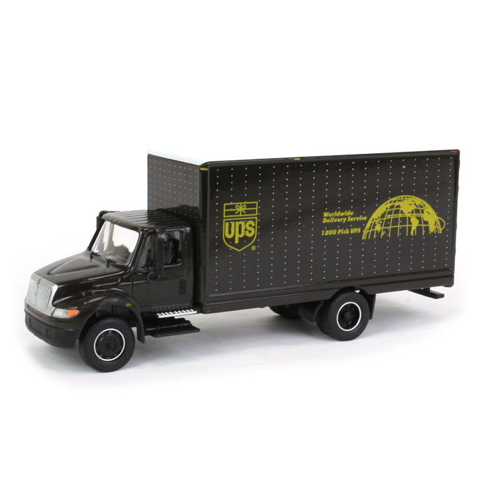 1/64 Greenlight Vehicle Set with Vans, Pickup Truck & Four Post Lift