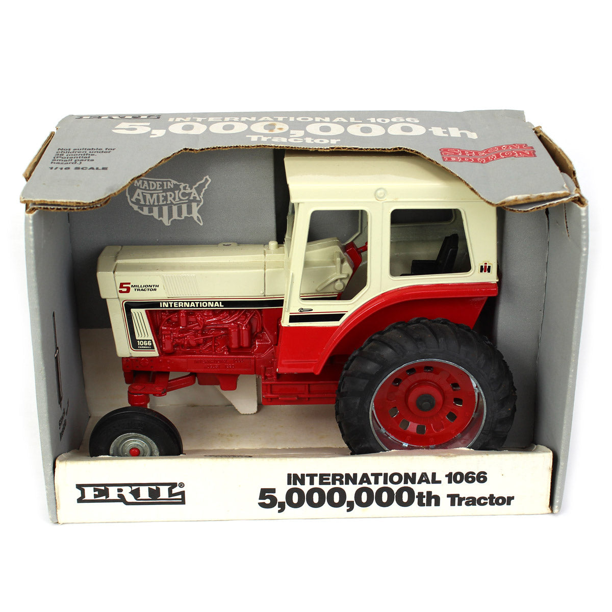 1/16 International Harvester 1066 Tractor with Cab by ERTL, 5