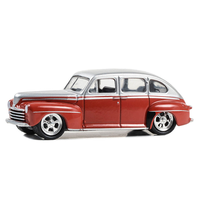 1/64 1947 Ford Fordor Super Deluxe, Silver Metallic & Red Two-Tone, California Lowriders Series 4