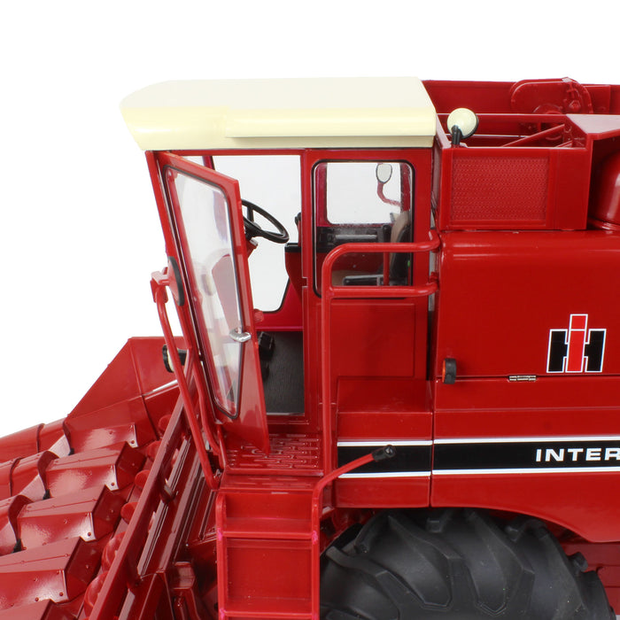 1/16 International 1460 Combine with Corn & Grain Heads, ERTL Case IH Prestige Select #1
