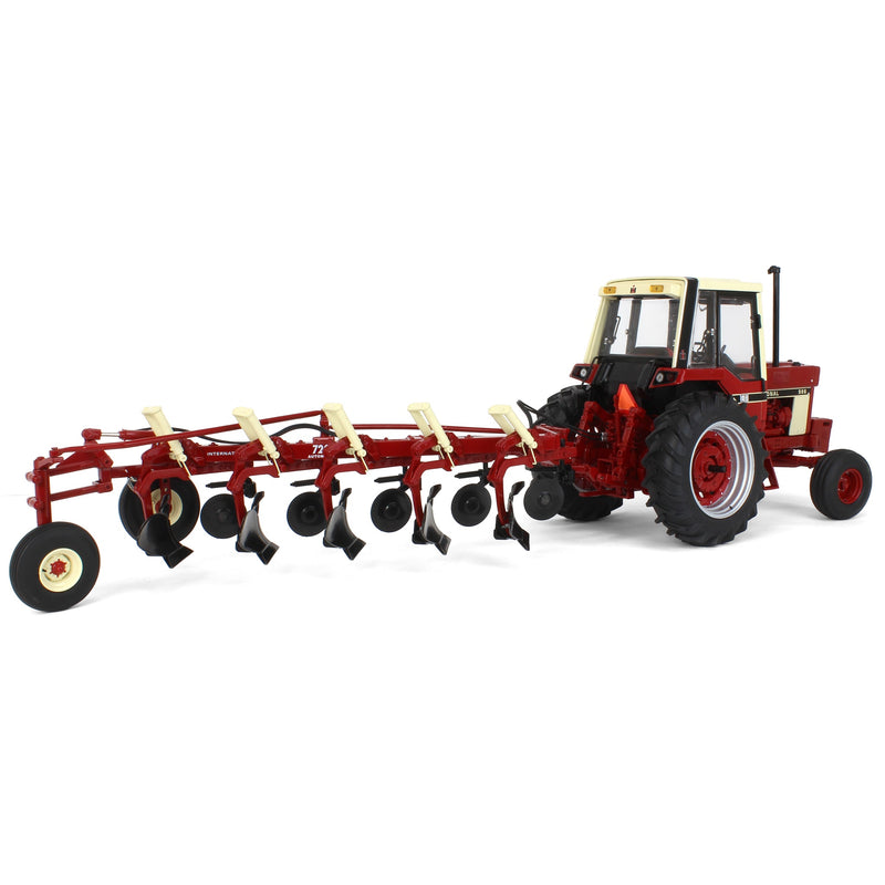 (B&D) 1/16 International Harvester 986 with Cab & 720 Plow, ERTL Precision Heritage Series - Damaged Box