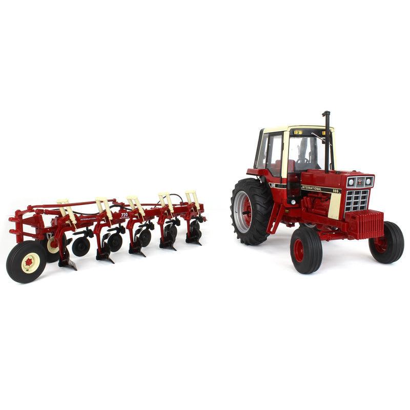 (B&D) 1/16 International Harvester 986 with Cab & 720 Plow, ERTL Precision Heritage Series - Damaged Box
