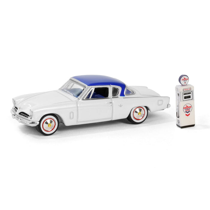 1/64 1954 Studebaker Commander Starliner with Wayne 505 Gas Pump, Hobby Shop Series 16