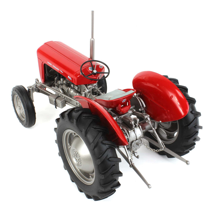 (B&D) 1/16 Limited Edition 1957 Massey Ferguson 35, Only 1,000 Made - Damaged Item