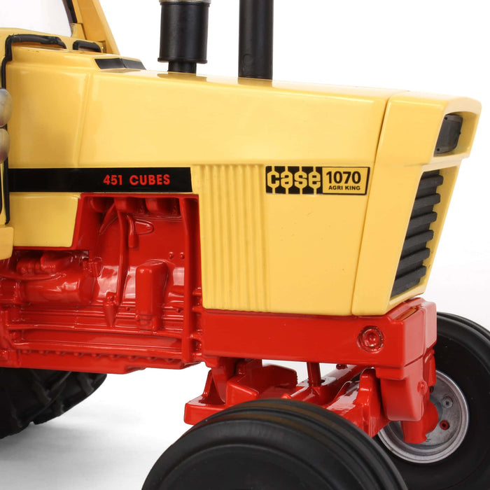 1/16 Case 1070 Agri King 2WD Tractor with Cab & Rear Duals, ERTL Prestige Collection Limited Edition