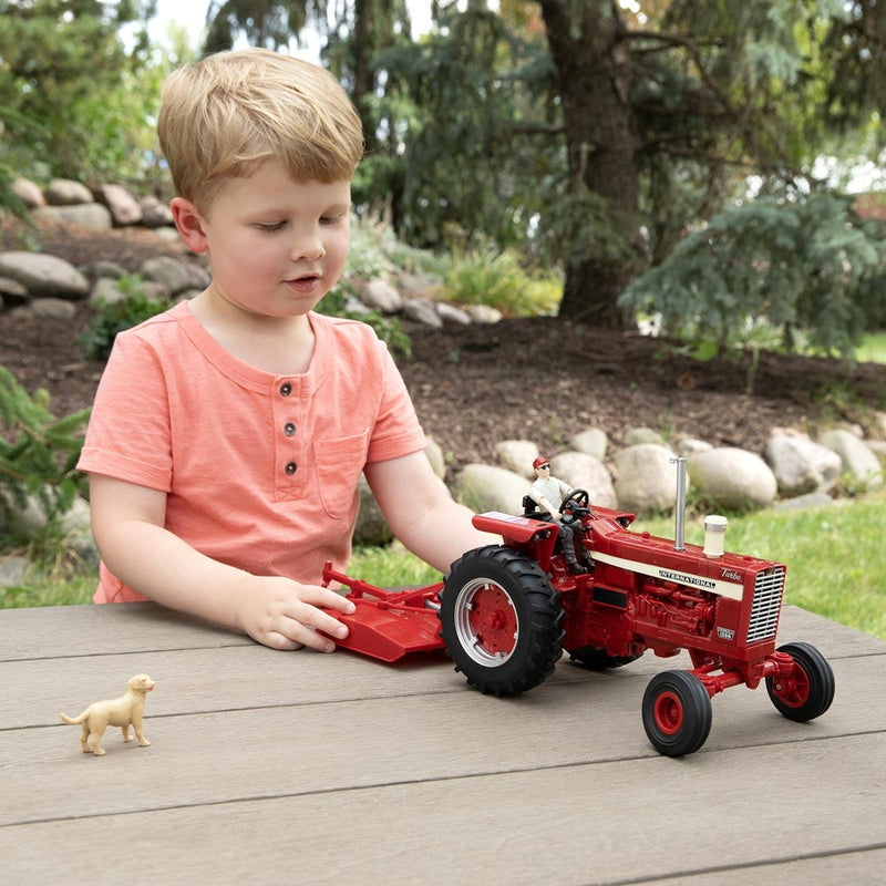 (B&D) 1/16 Big Farm Farmall 1256 Tractor with Mower & Figures - Damaged Box