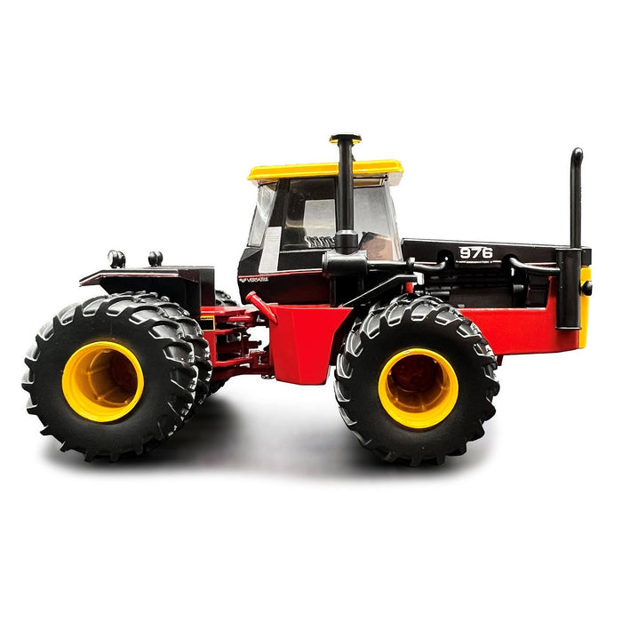 1/64 Versatile 976 4WD with 24.5-32 Duals, Limited Edition Series
