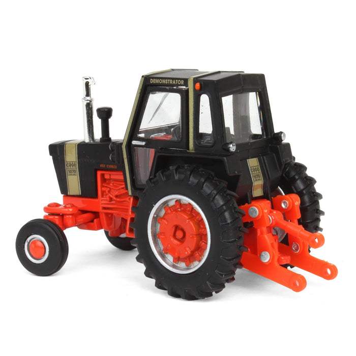 (B&D) 1/64 Case 970 & 1070 Agri King Black Knight Tractors Set, ERTL Prestige Collection - Damaged Box