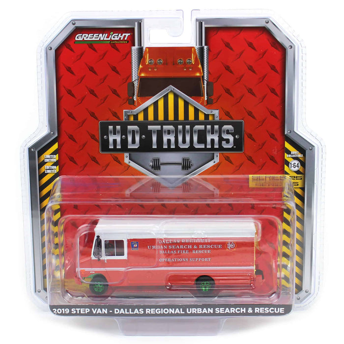 Green Machine ~ 1/64 2019 Step Van, Dallas Fire Department, H.D. Trucks Series 25