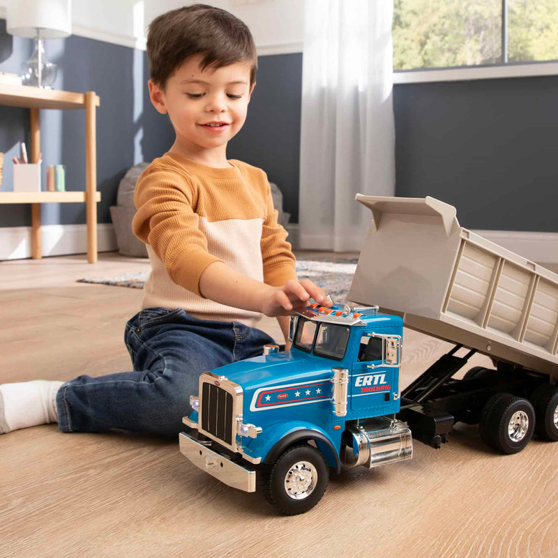1/16 Big Farm ERTL Peterbilt Model 367 Dump Truck