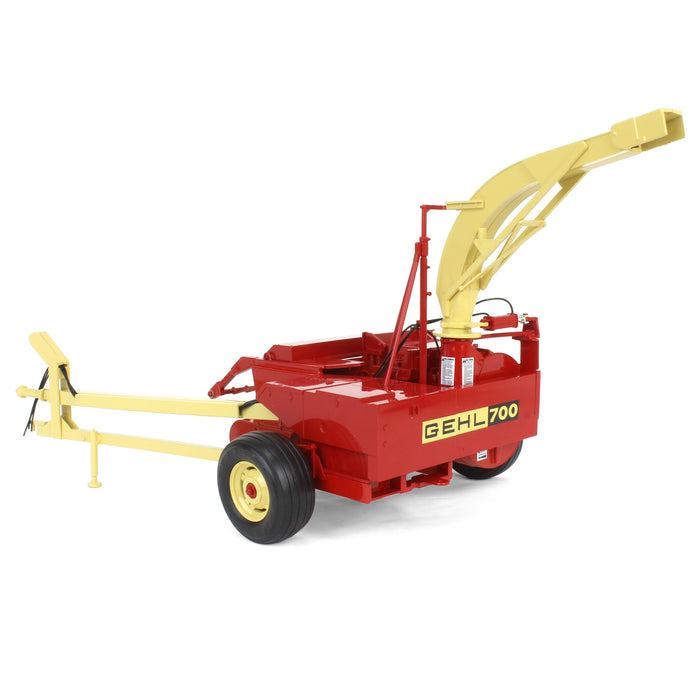 1/16 GEHL 700 Forage Chopper with Corn and Hay Heads by SpecCast