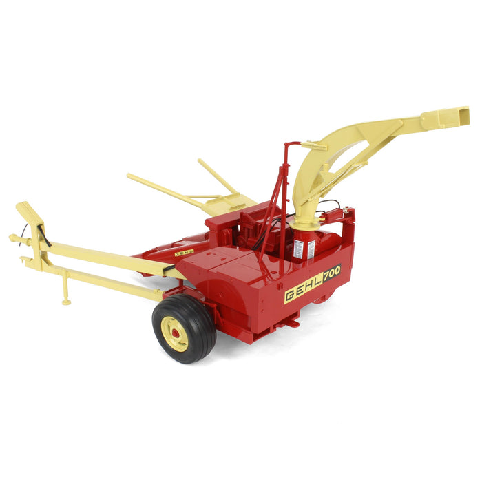 1/16 GEHL 700 Forage Chopper with Corn and Hay Heads by SpecCast