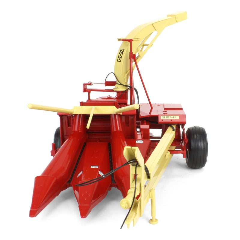 (B&D) 1/16 GEHL 700 Forage Chopper with Corn and Hay Heads by SpecCast - Damaged Box