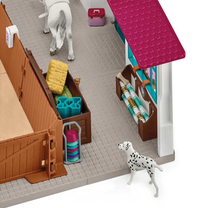 The Peppertree Riding Arena by Schleich