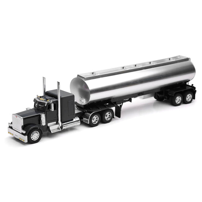 1/32 Peterbilt 379 Black Semi with Chrome Oil Tanker Trailer