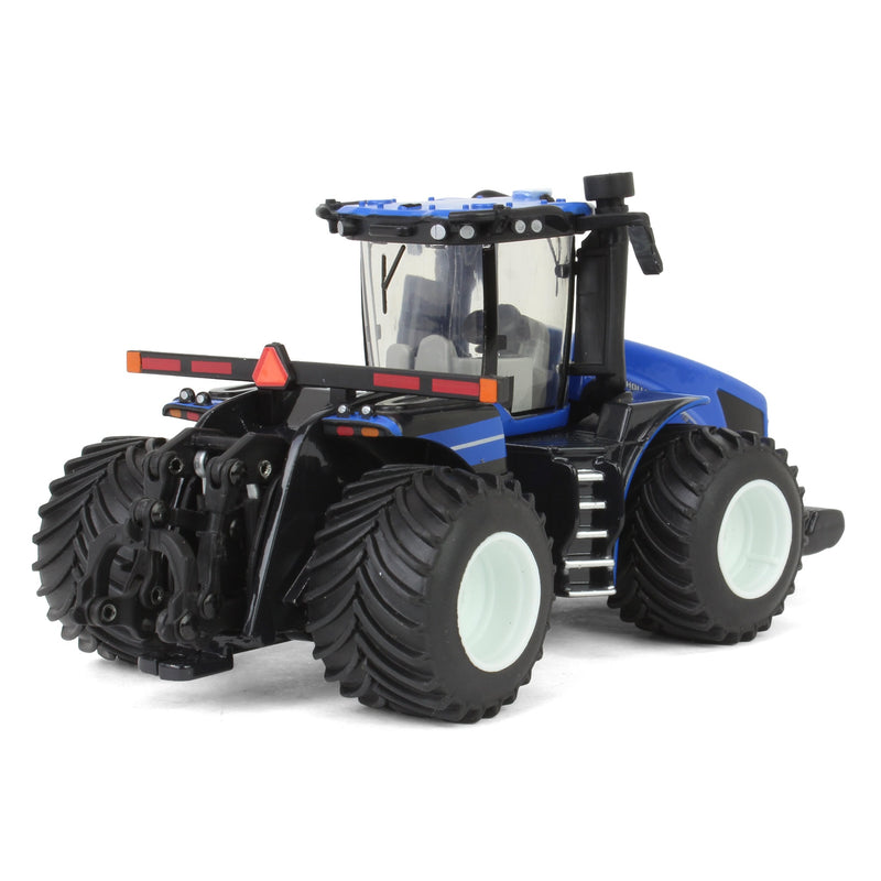 (B&D) 1/64 New Holland T9.700 Tractor with PLM Intelligence & Large LSW Tires, ERTL Prestige Collection - Damaged Box