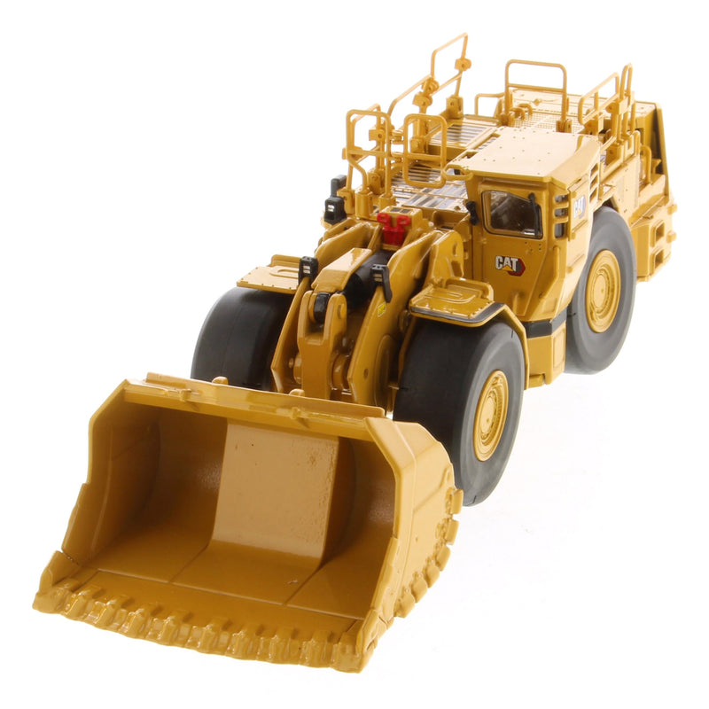 1/50 Caterpillar R2900 XE Underground Mining Loader