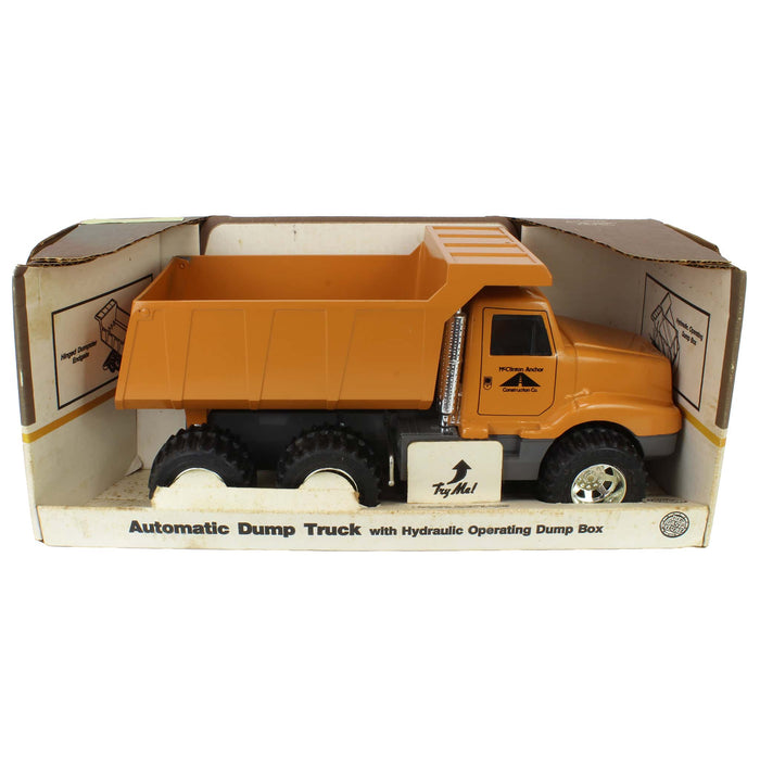 1/16 Automatic Dump Truck with Hydraulic Operating Dump Box