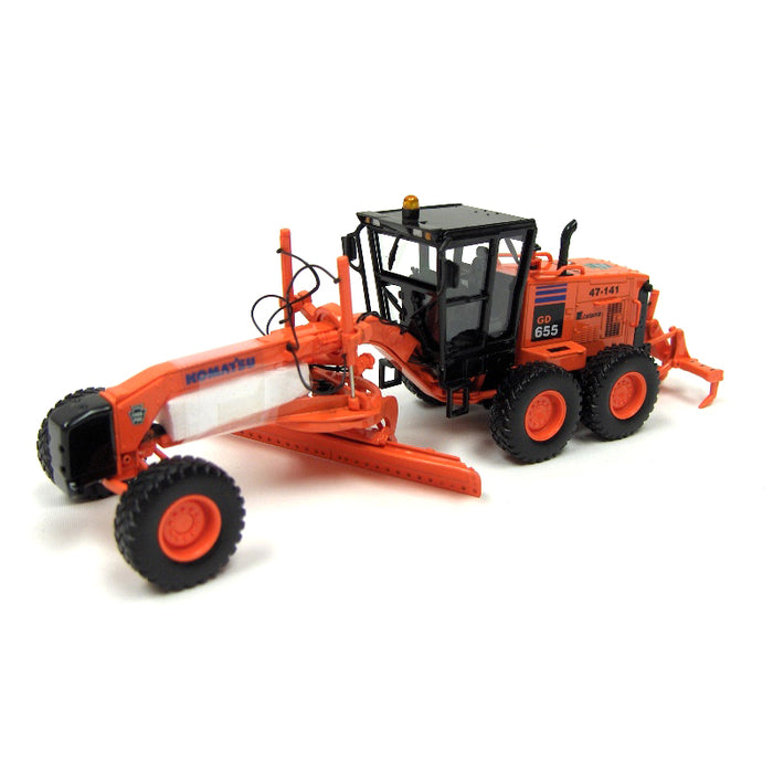 1/50 Komatsu GD655 Grader, Pennsylvania Turnpike by First Gear — Outback  Toys