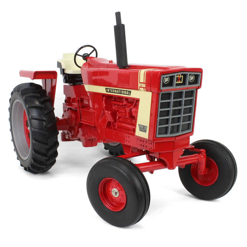 (B&D) 1/8 International Hydro 100 Wide Front with Rear Fenders - Damaged Item