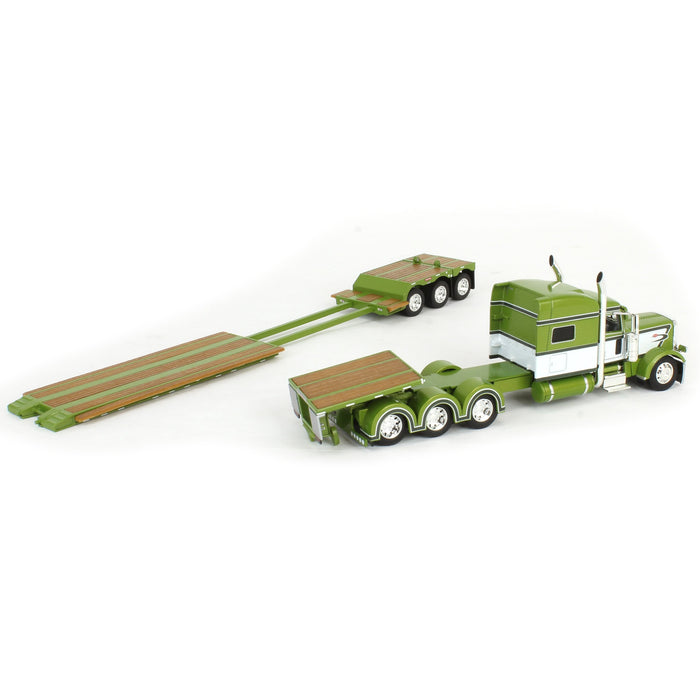 1/64 Green/White Peterbilt 389 with Fontaine Renegade Lowboy Trailer, DCP by First Gear