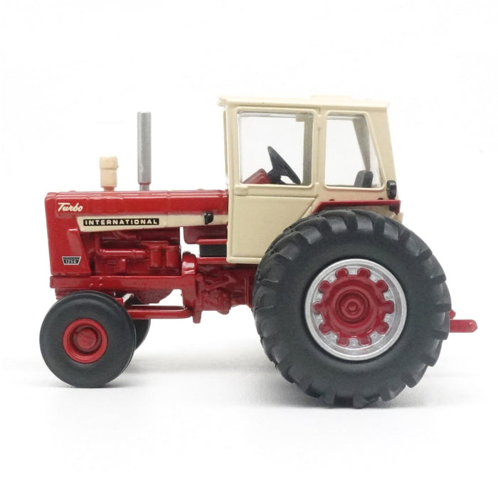 1/64 IH Farmall 1256 2WD Tractor with Cab