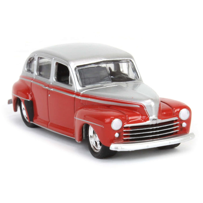 1/64 1947 Ford Fordor Super Deluxe, Silver Metallic & Red Two-Tone, California Lowriders Series 4