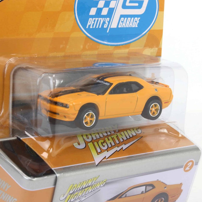 1/64 Johnny Lightning 2014 Dodge Challenger SRT8, Orange, Petty's Garage