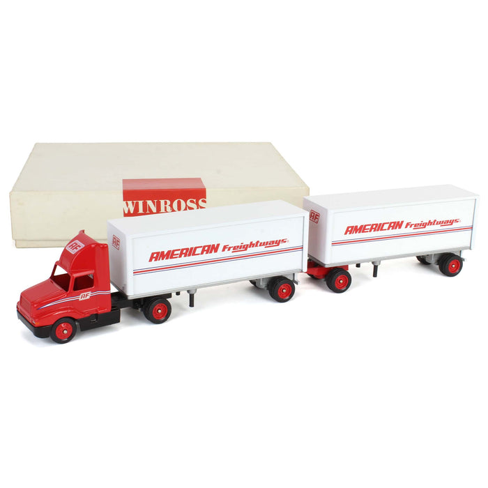 1/64 Winross American Freightways Semi with Pup Trailer and Dolly