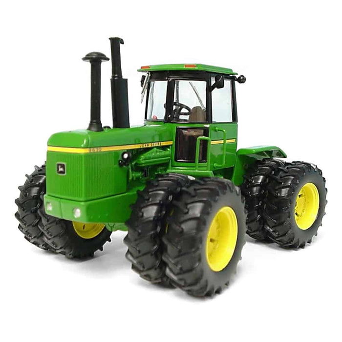 1/32 John Deere 8630 4WD Artic with Duals, 2007 Plow City  Limited Edition