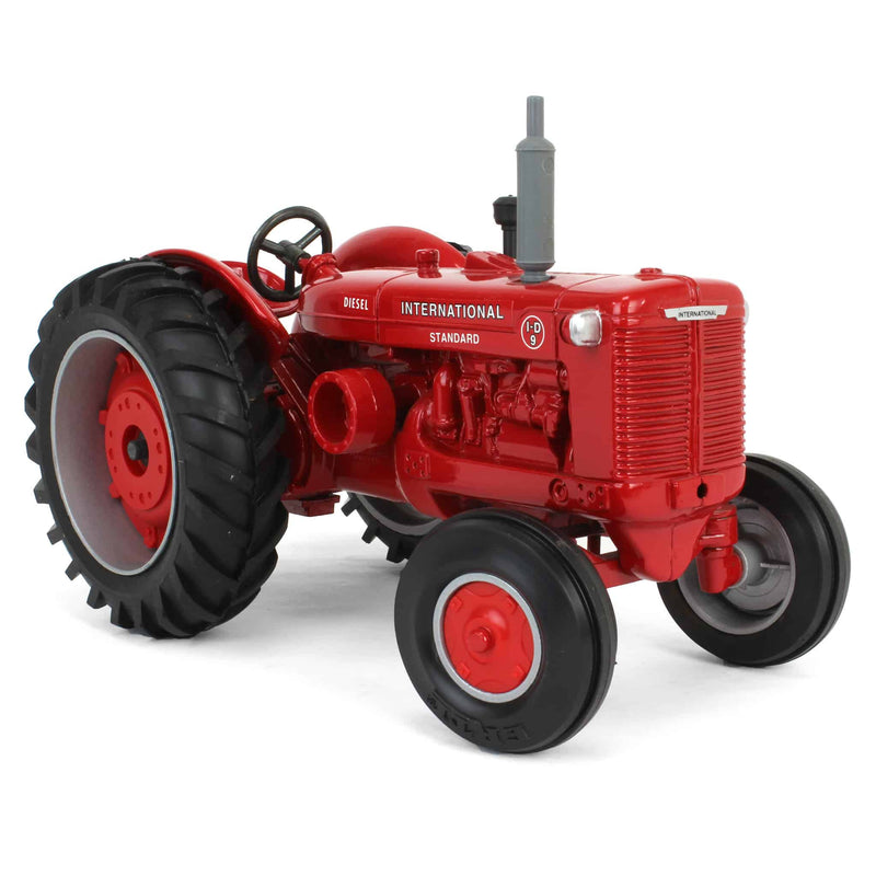 1/16 International Harvester ID-9 Standard Diesel Tractor by ERTL, 1993 Farm Show Edition