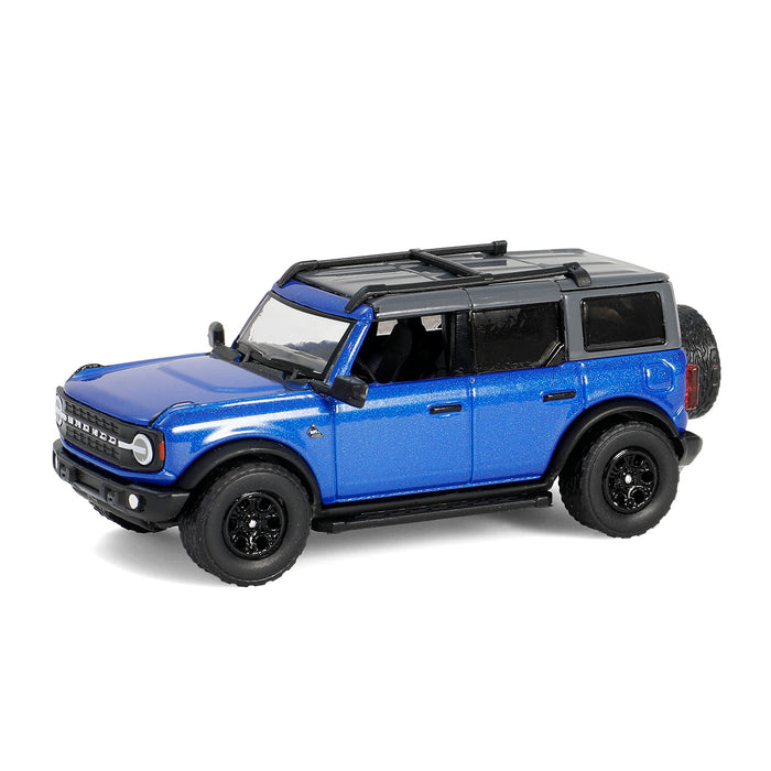 1/64 2021 Ford Bronco Black Diamond with Utility Trailer & Motorcycle, Velocity Blue, Hitch & Tow Series 32