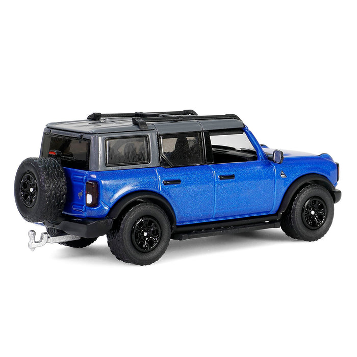 1/64 2021 Ford Bronco Black Diamond with Utility Trailer & Motorcycle, Velocity Blue, Hitch & Tow Series 32