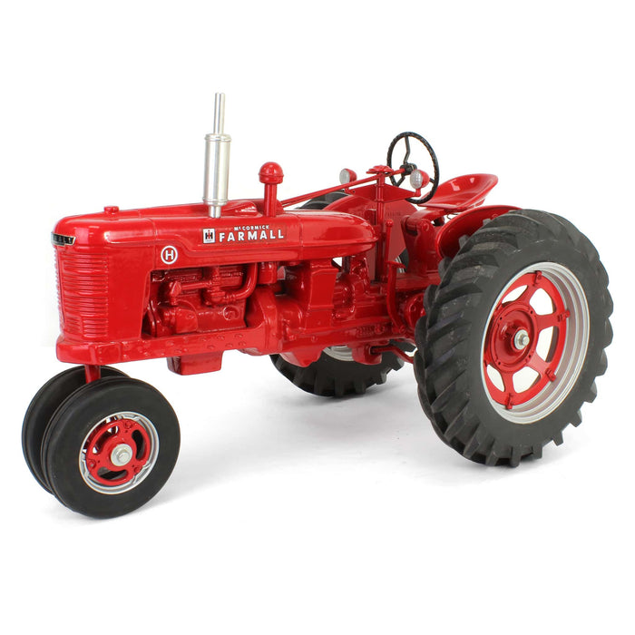 (B&D) 1/8 IH Farmall H Narrow Front, Made in the USA - Missing Box, Paint Chips