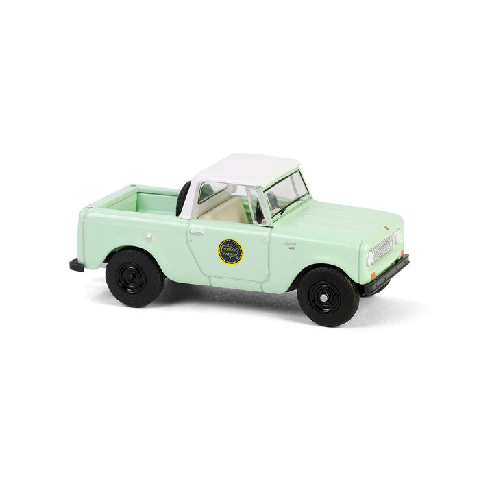 1/64 1969 Harvester Scout Half Cab, US Customs & Border Patrol, Hot Pursuit Special Edition