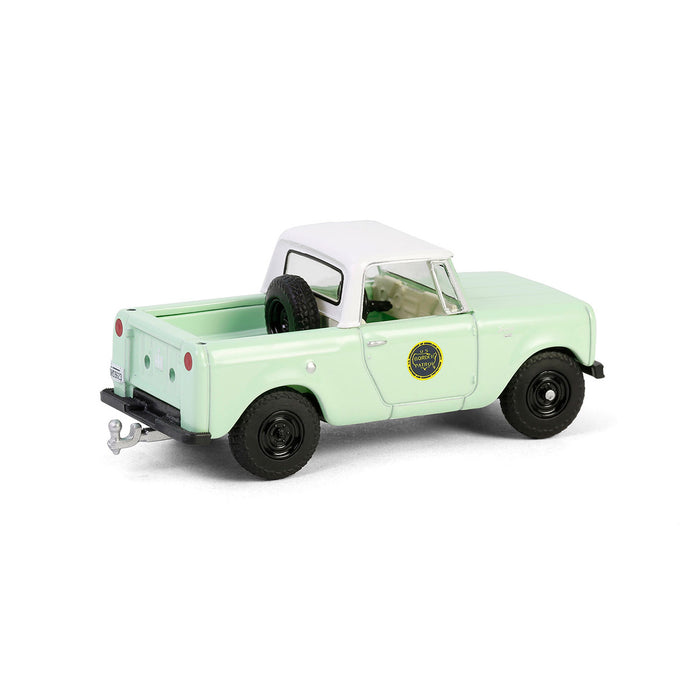 1/64 1969 Harvester Scout Half Cab, US Customs & Border Patrol, Hot Pursuit Special Edition