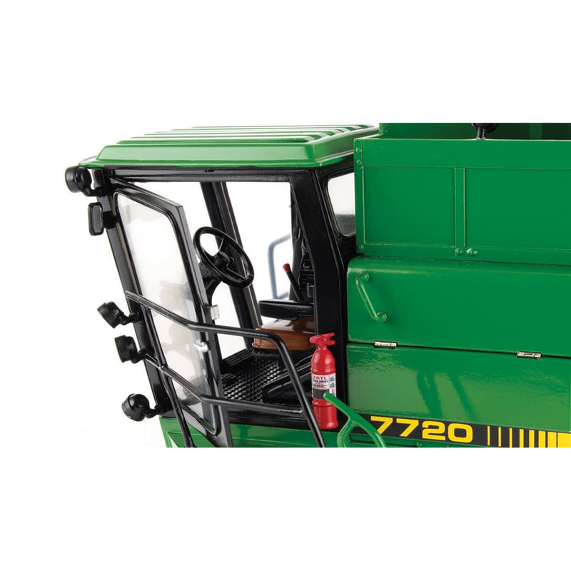 1/16 John Deere 7720 Titan II Combine with Corn & Grain Heads, ERTL Prestige Select #4