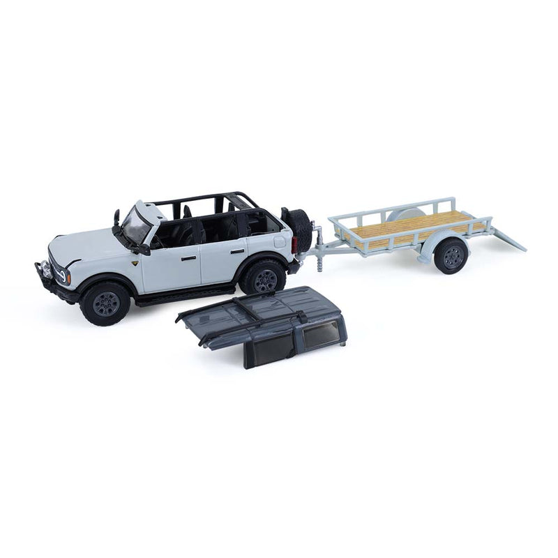 1/64 2021 Ford Bronco 4-Door Badlands, Cactus Grey with Utility Trailer & Motorcycle, Hitch & Tow Series 33