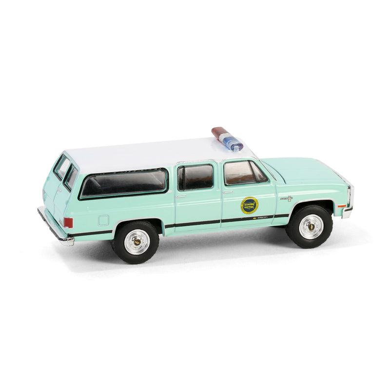 1/64 1990 Chevrolet Suburban K20 Scottsdale, US Border Patrol, Hobby Exclusive