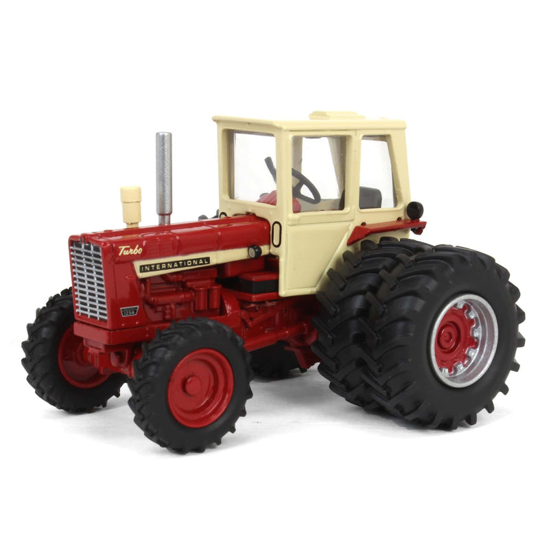 1/64 IH Farmall 1256 4WD Tractor with FWA & Cab