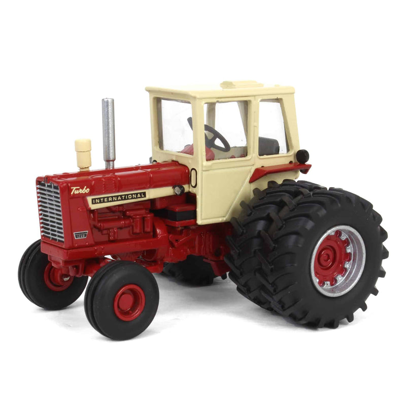 1/64 IH Farmall 1256 2WD Tractor with Cab