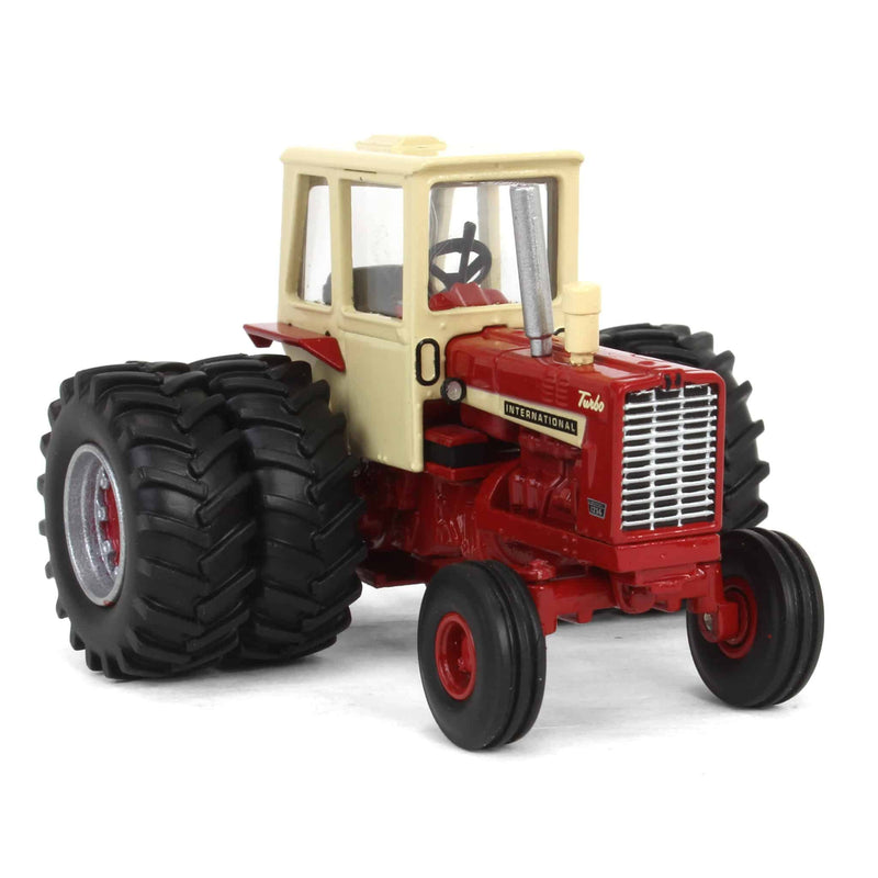 1/64 IH Farmall 1256 2WD Tractor with Cab