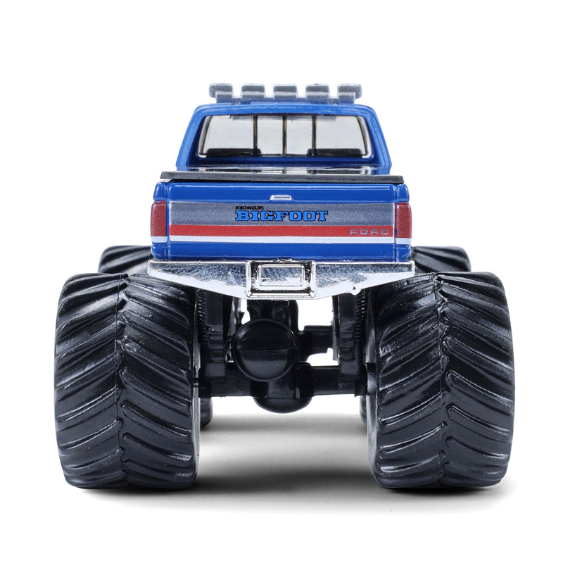 1/64 1982 GMC Sierra 2500, Moonshiner!, Kings of Crunch Series 16