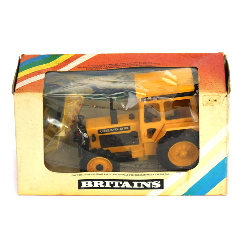 (B&D) 1/32 Volvo 2654 Tractor and Snow Plow - Damaged Item, Damaged Box