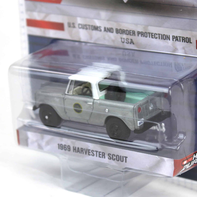 Raw Chase Unit ~ 1/64 1969 Harvester Scout Half Cab, US Customs & Border Patrol, Hot Pursuit Special Edition