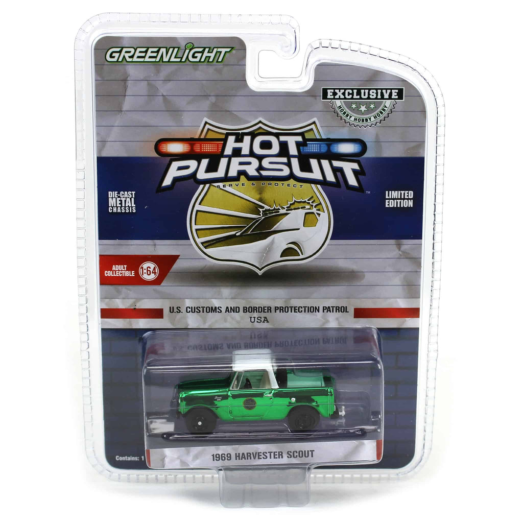 Green Chrome Super Chase ~ 1/64 1969 Harvester Scout Half Cab, US
