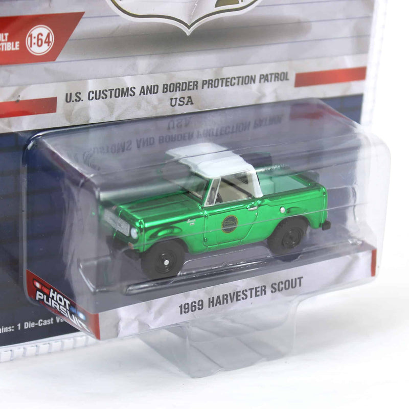 Green Chrome Super Chase ~ 1/64 1969 Harvester Scout Half Cab, US Customs & Border Patrol, Hot Pursuit Special Edition