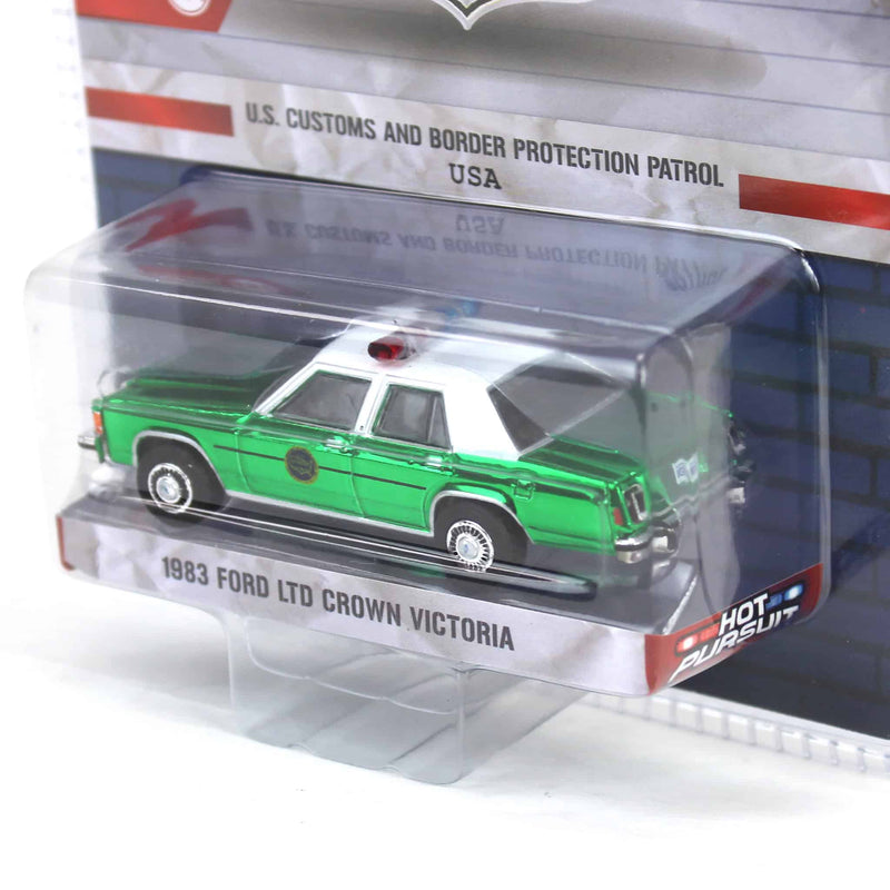 Green Chrome Super Chase ~ 1/64 1983 Ford LTD Crown Victoria, US Customs & Border Patrol, Hot Pursuit Special Edition
