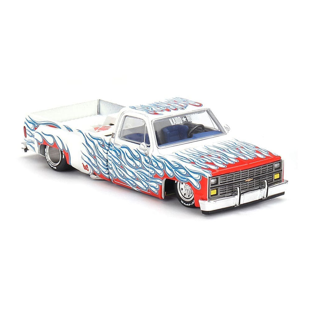 SEALED 1/64 Chevrolet Silverado Dually on Fire V2, White Flames