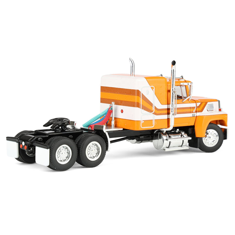 1/64 Ford LTL 9000 Trucks Trio Set, DCP by First Gear